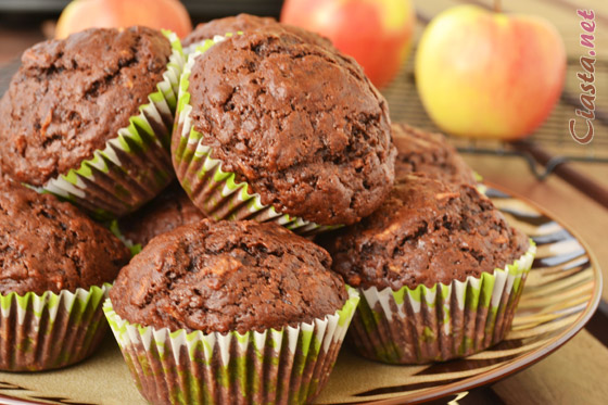 muffinki czekoladowe z jabłkami