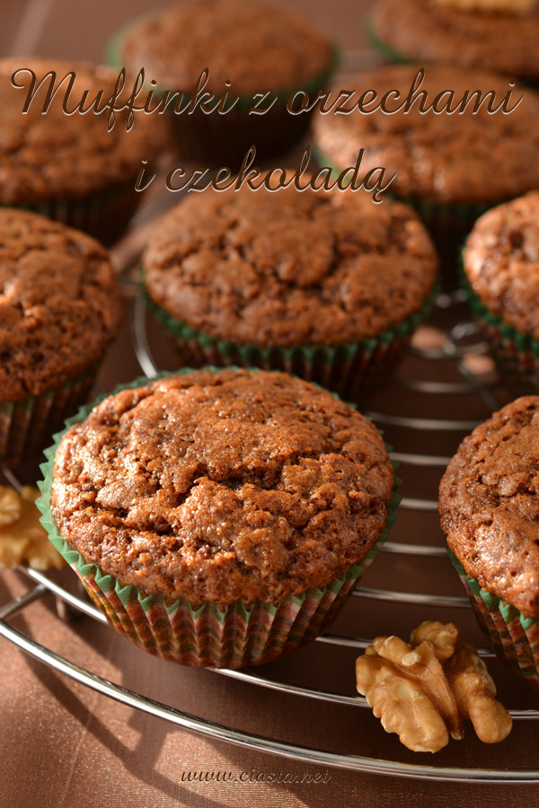 muffinki orzechowe z czekoladą