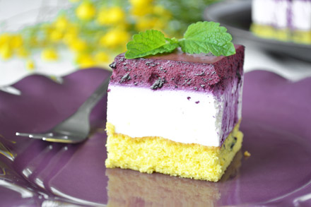 sernik na zimno z musem jagodowym